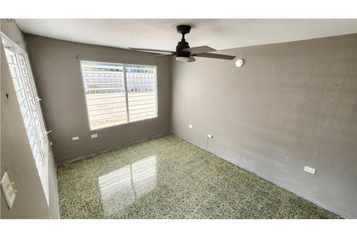 Apartamento 1 H 1 B, Buena Vista, Bayamon