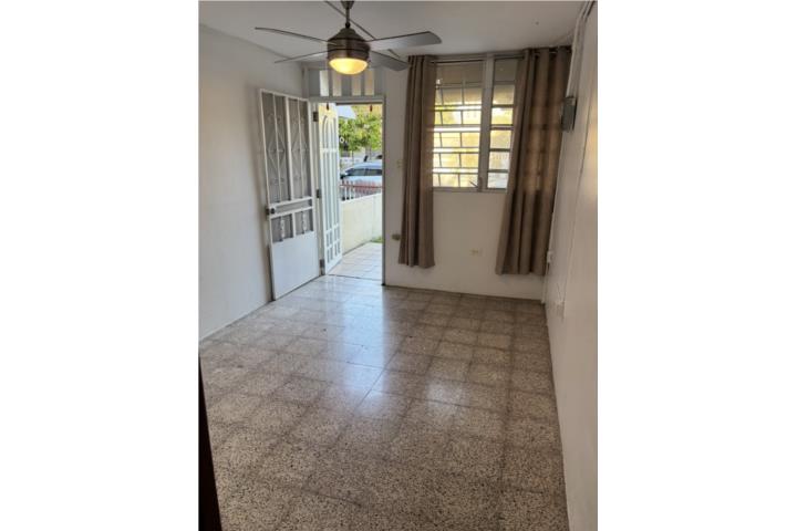 Los Caobos - cómodo apartamento por $750.00