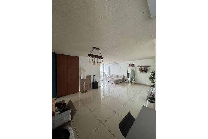 Condo Hato Rey, remodelado 3H/2B/1P 1800$