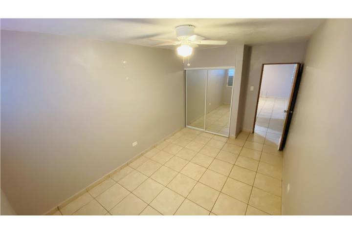 Apartamento de 2 cuartos y 1 baño