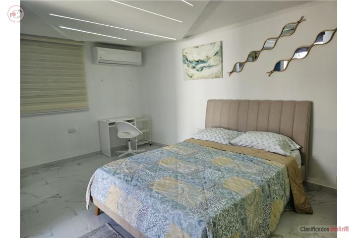 APTA. ESTUDIO AMUEBLADO EN CASTELLANA CAROLIN