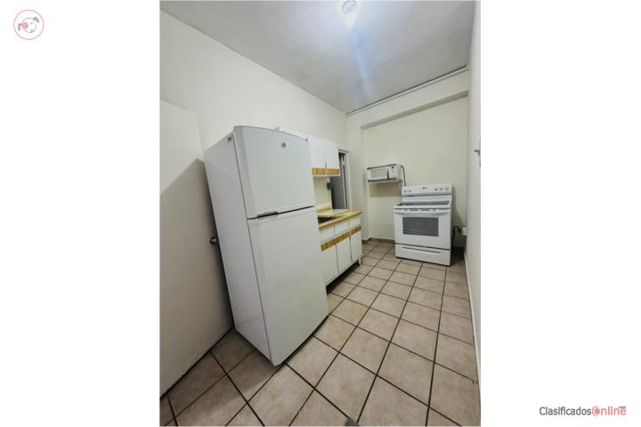 Se Alquila Apto primer piso 2H