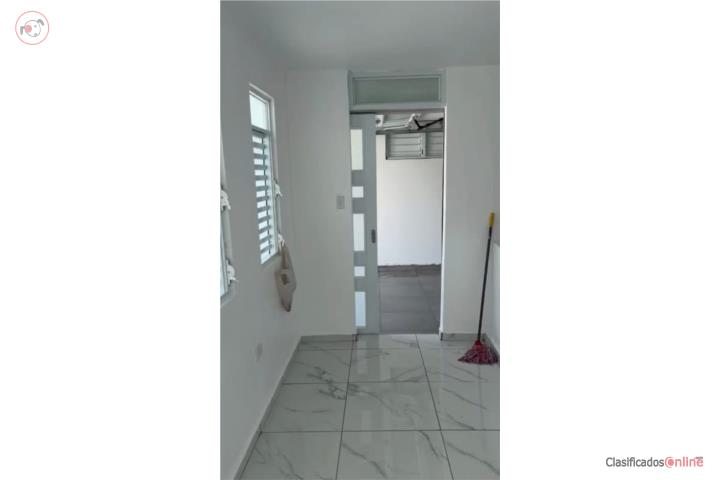 Se alquila hermosa casa remodelada $1,100