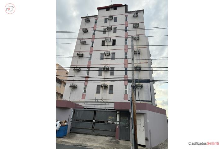 Renta apto 1D Condominio University Court.