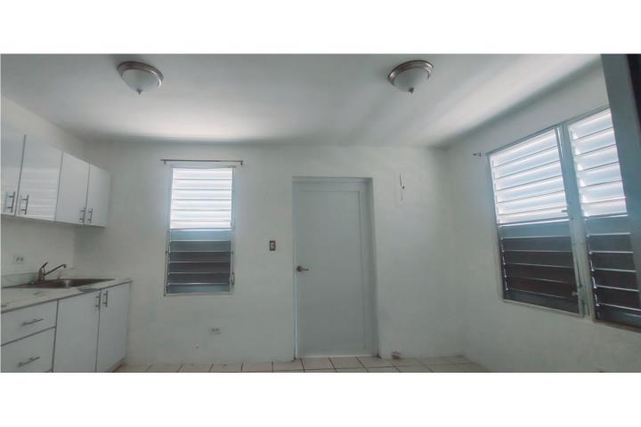 APARTAMENTO DOS CUARTOS UN BAÑO