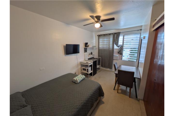 STUDIO Amueblado $800 - Furnished STUDIO