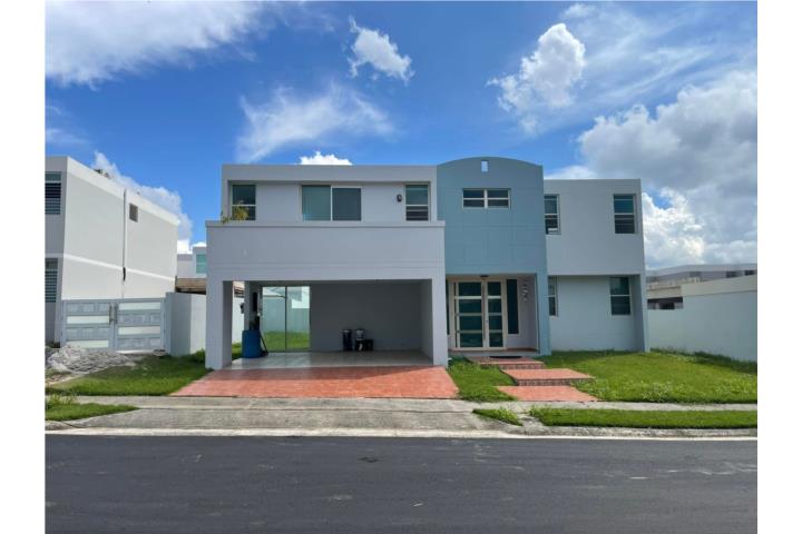 Savannah Real, 4 habitaciones, 2.5 baños