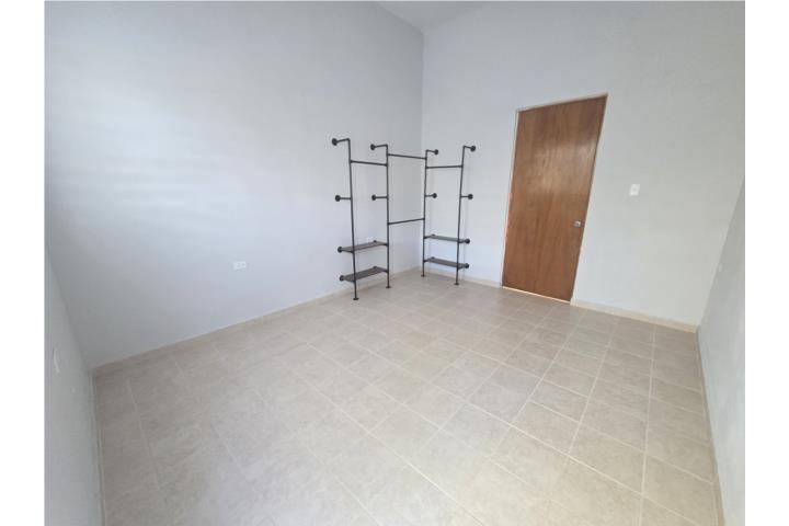APARTAMENTO EN ALQUILER - Guayama $650