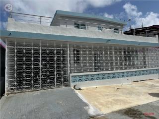 Urb Country Club - 3 Cuartos / 2 Banos 