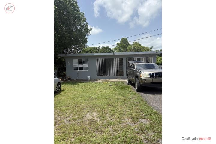 Casa de renta espaciosa y segura $900