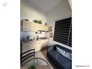La Rambla.Estudio $900 Amoblado y servicios