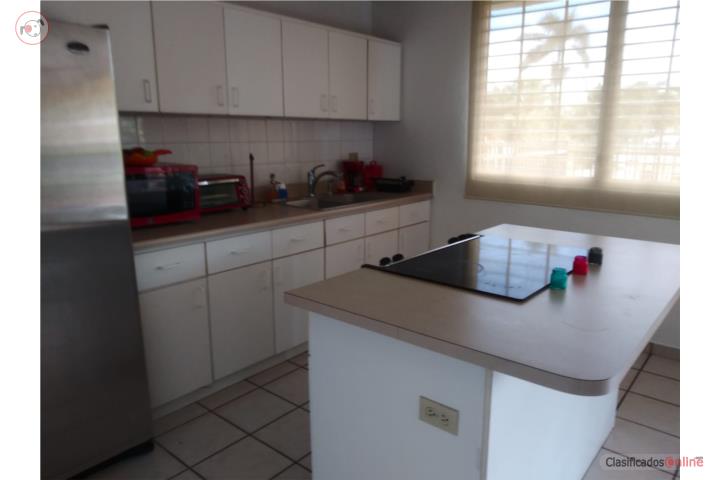 Apartamento en Condominio Los Pinos en Caguas