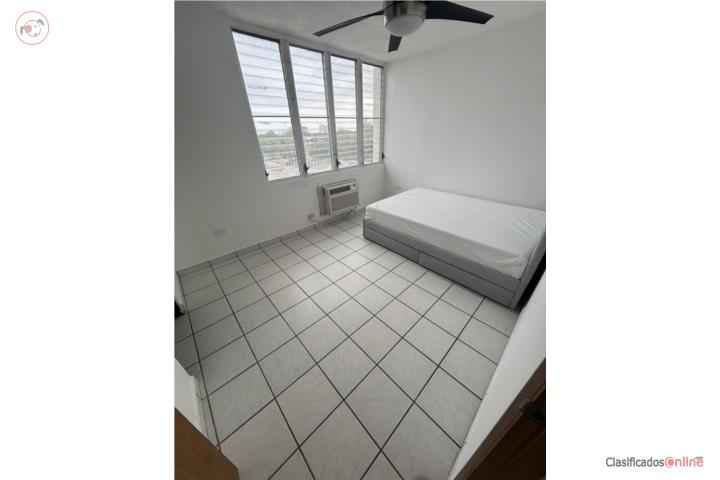 Cond. University Suite Ponce