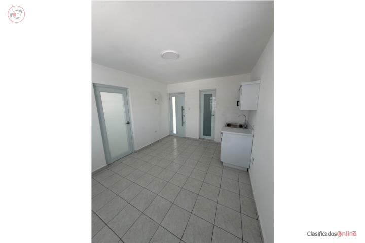 Apartamento 1 cuarto con agua y luz