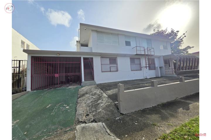 Urb. Hwrmanas Davila $800