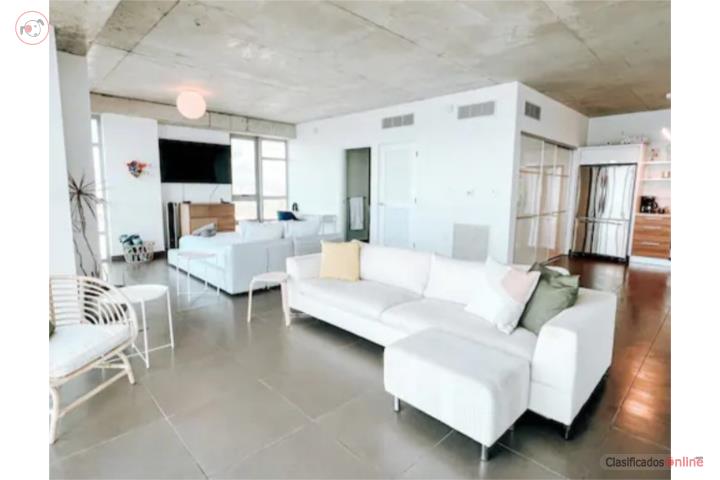 Spectacular Sub-Penthouse loft with Terrace
