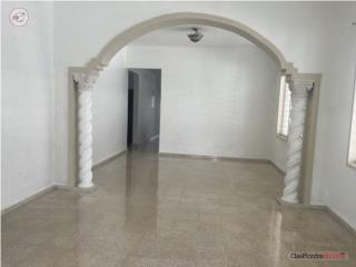 Miramar, amplia casa