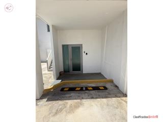 Ocean Park One bedroom apt, parking $1500
