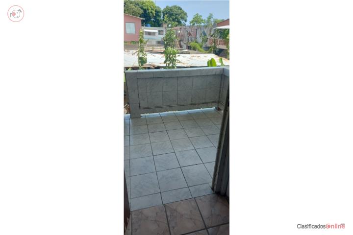 $ 500.oo studio balcón
