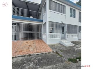 Urb. Las Lomas - Casa (agua y luz incl)
