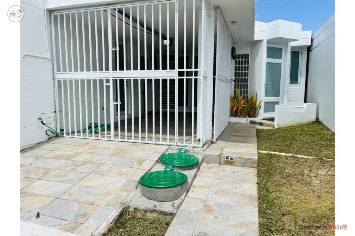 Urb. Parque de Isla Verde, Carolina, PR