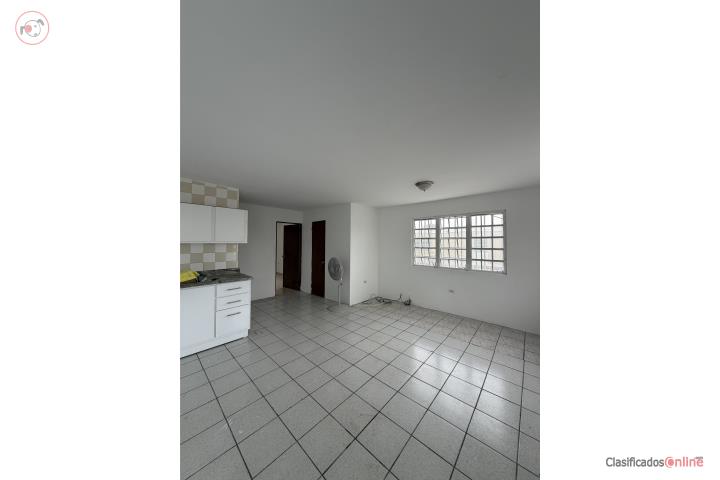 Levittown Apto en Segundo Piso