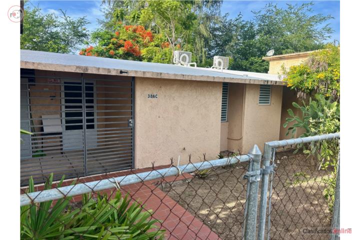 Casa playera 2H/2B para alquiler en Loiza