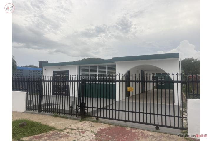 PROPIEDAD EN CAGUAS 3y1, MARQUESINA Y PATIO