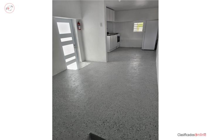 Apt d 1 cuarto,agua,luz,$700.00