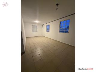 ALQUILER 3 CUARTOS Y 1 BAÑO TOA ALTA