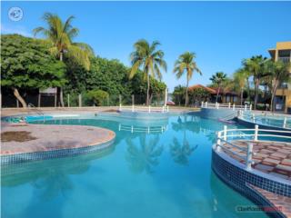 Beautiful 2 bedroom Oceanfront Corner Unit