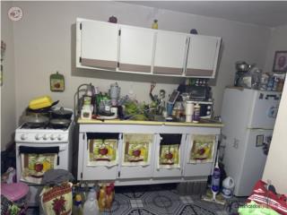 Bo. Cuyon apartamento semi amueblado