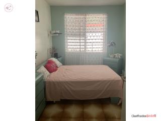 Cuarto para una dama por $550 al mes