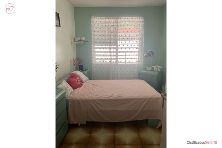 Cuarto para una dama por $550 al mes