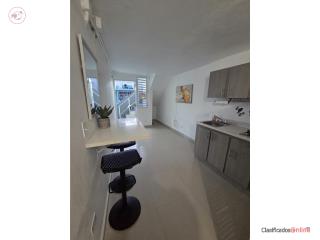 Apartamento tipo estudio con terraza privada