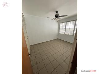 Apt 1 Cuarto Santa Rita Calle Humacao 1000