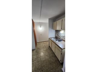 Puerto Rico - Bienes Raices VentaMadrid Plaza 4h/2b - Piso alto - #13 Puerto Rico