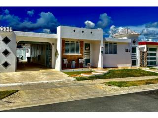 Puerto Rico - Bienes Raices VentaTerraza, Piscina, 4 Hab 3 Baos Marquesina 3  Puerto Rico