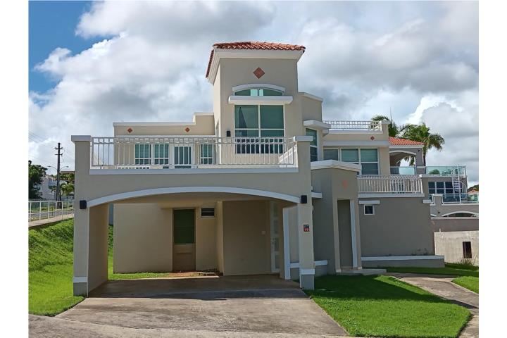 Village At The Hill, Ceiba