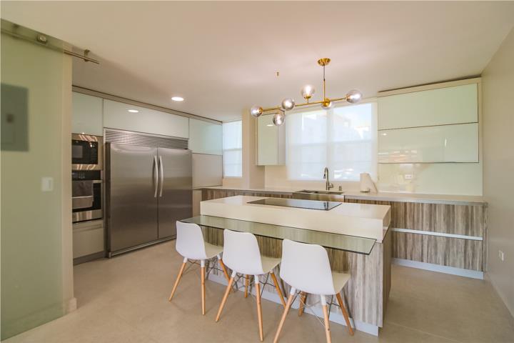 Garden apartment en esquina, 3 habitaciones | 2 baños, sin escaleras, con vista al mar.