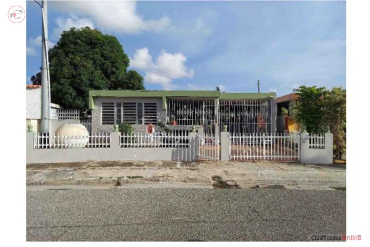 Excelente casa 4 cuartos, 2 baños