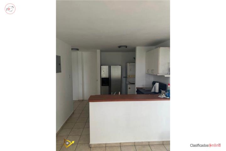 Cond. Balcones de Carolina III (Primer Piso)