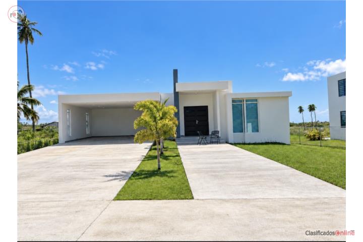 Modern Residence in Mirador del Cielo