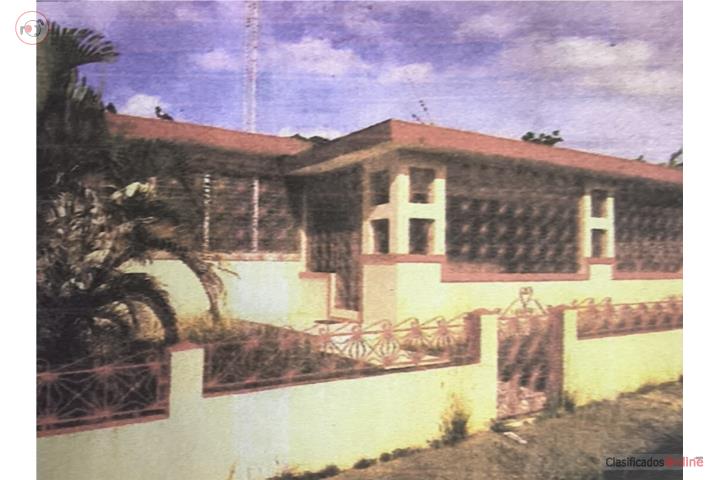 Urb. San Salvador Manati 5 cuartos