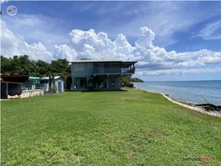 Oceanfront property in corcega
