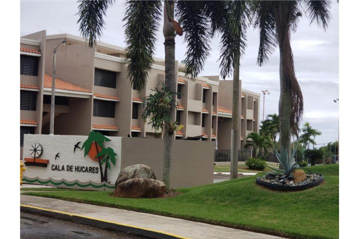 Apartamento de 3 habitaciones y 2 baños ubicado en el Condominio Cala de Húcares, Naguabo, con vista