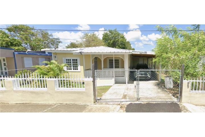 ¡OPORTUNIDAD EN SALINAS! Excelente residencia de 3H/1B y amplio terreno ubicada en el Bo.