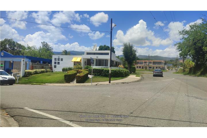 CASA  SABANA GRANDE DE ESQUINA TODA AMUEBLADA