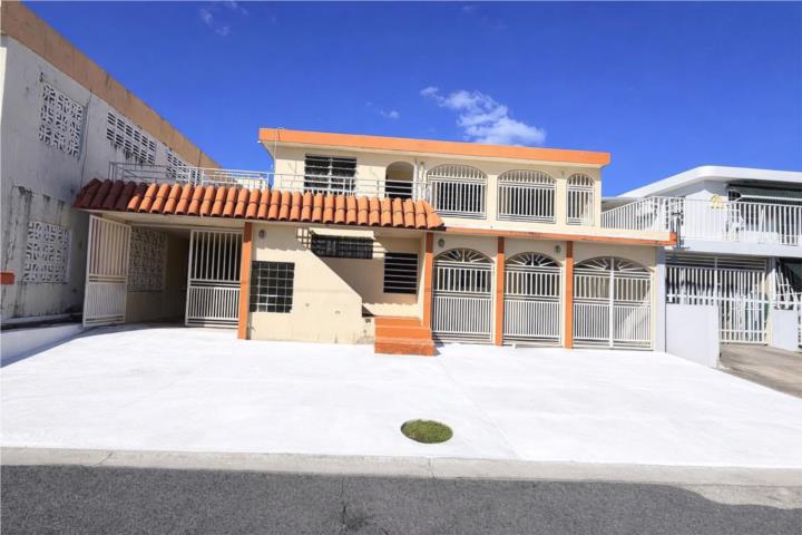 Jardines Country Club,Carolina