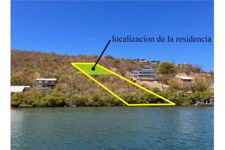 Solar con título frenta al agua - Fulladosa